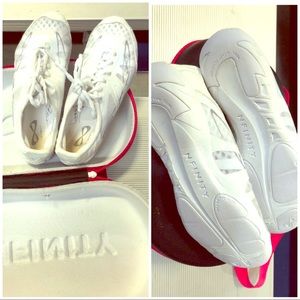 Nfinity Vengeance Cheer shoes size 7